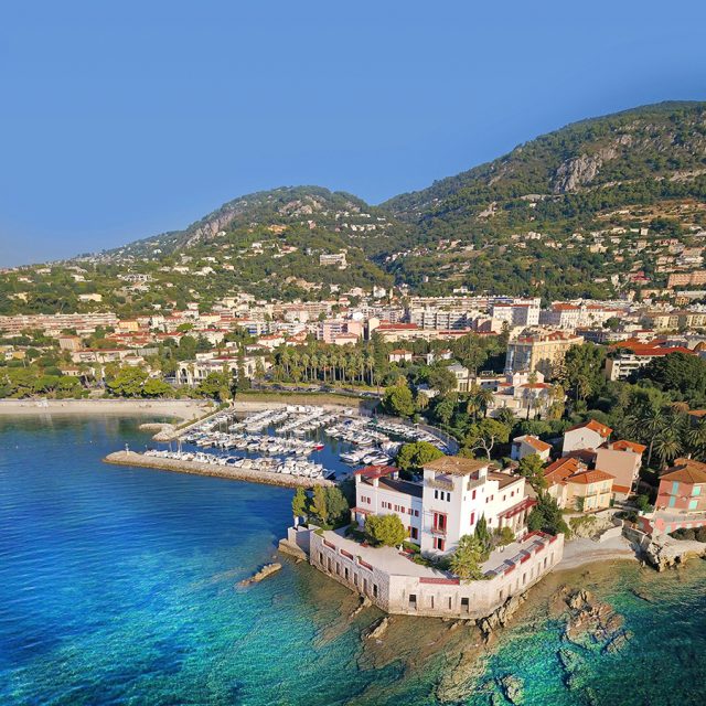 https://paulineetjulien.icionaime.ca/wp-content/uploads/2022/07/cet-ete-je-visite-la-france-beaulieu-sur-mer-2020-640x640.jpg